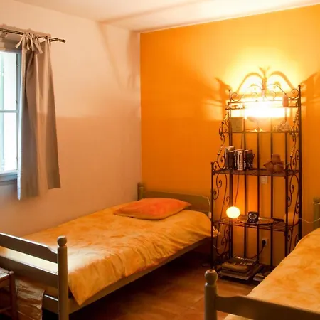 Holiday home Aux Dentelles La Roque-Alric